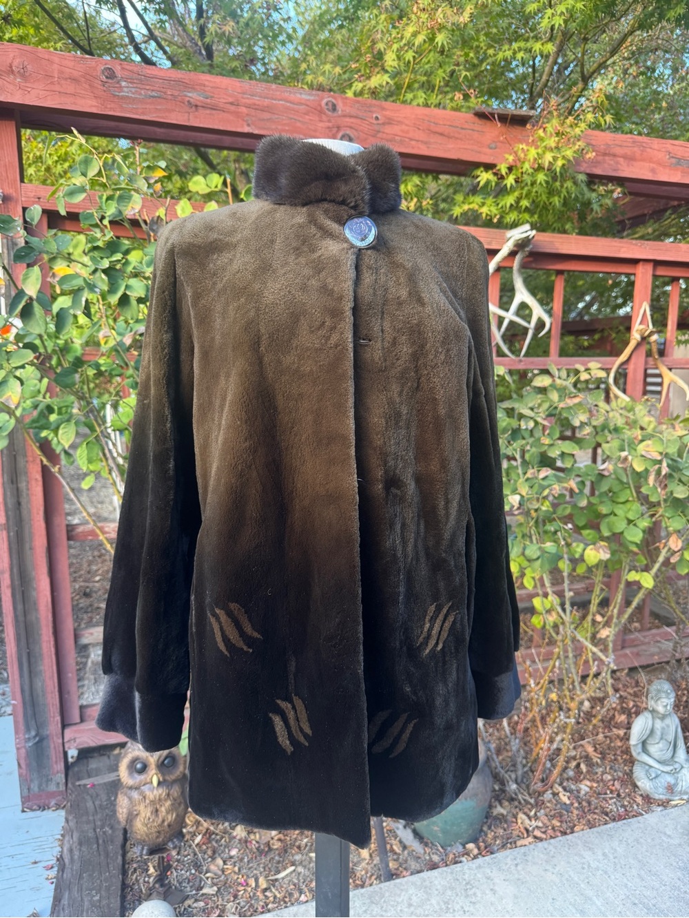 Vintage Dark Brown Plush Fur Coat - Elegant Winter Jacket